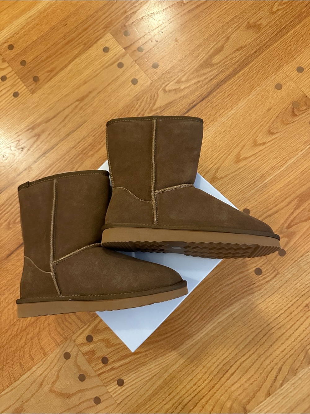 NIB Women’s Quince AUSTRALIAN shearling mid-calf boot. Pecan brown, size 9